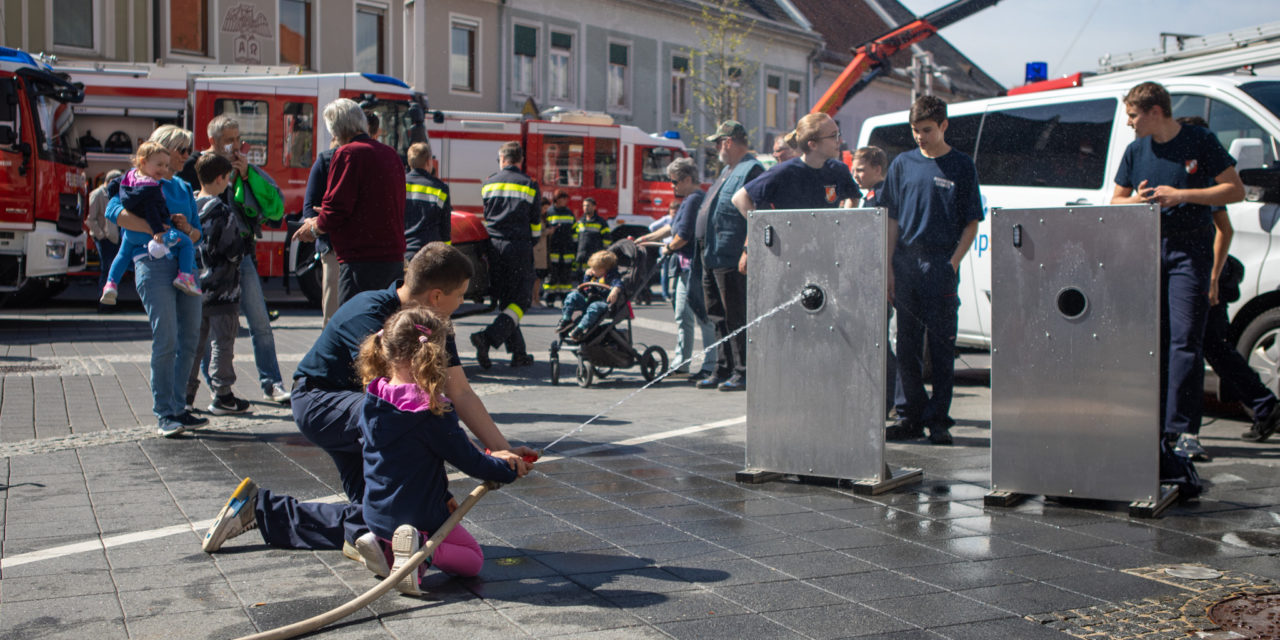 „Tag der Feuerwehren“: Eine Premiere am Hauptplatz
