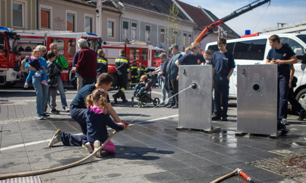 „Tag der Feuerwehren“: Eine Premiere am Hauptplatz