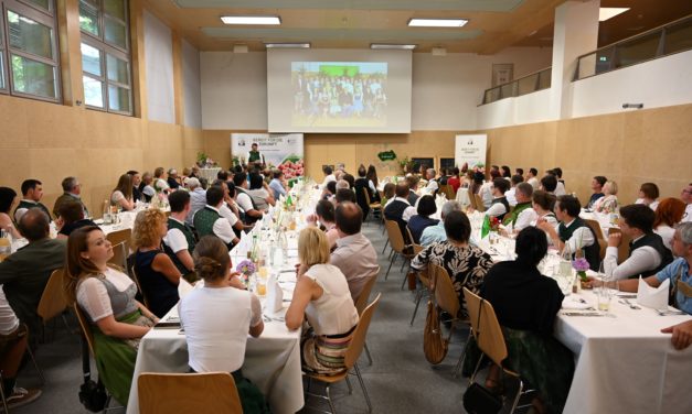 26 AbsolventInnen feiern Abschluss in Silberberg – Erzherzog Johann Preis verliehen