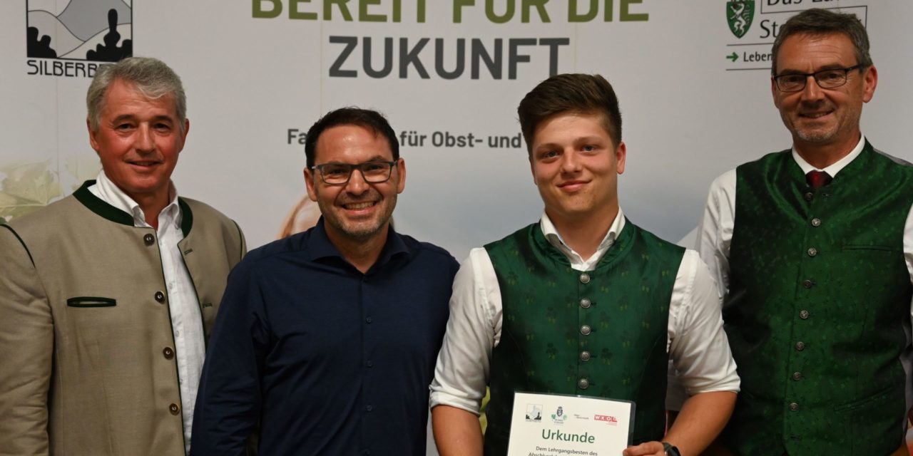26 AbsolventInnen feiern Abschluss in Silberberg – Erzherzog Johann Preis verliehen