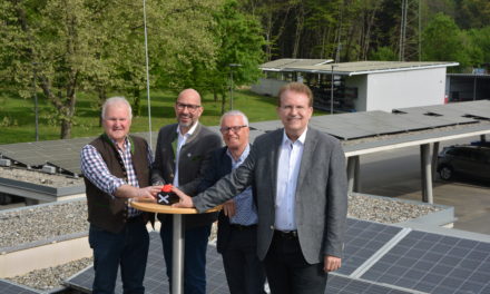 Erfolgreicher Start: Erweiterte Photovoltaikanlage versorgt Wasserversorgung mit umweltfreundlicher Energie