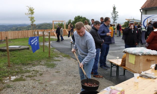 Eröffnung des Aussichtsplatzes am Seggauberg „A guade Sicht“