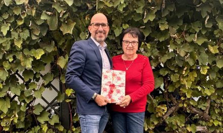 Geburtstagsgratulation Erika Weiss (80)