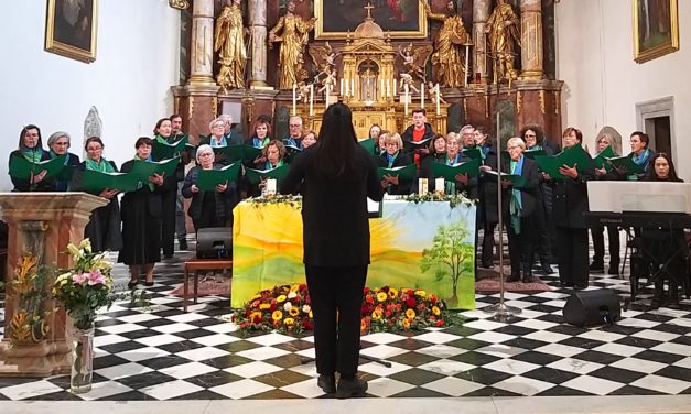 Chor TON.art Leibnitz verzauberte mit seinem Herbstkonzert die Zuhörer