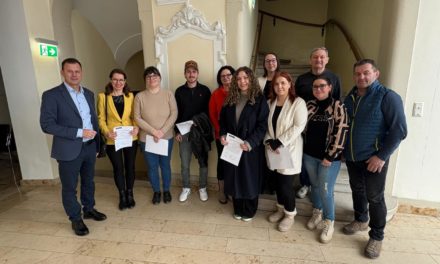 Angelobung neuer Mitarbeiter im Rathaus