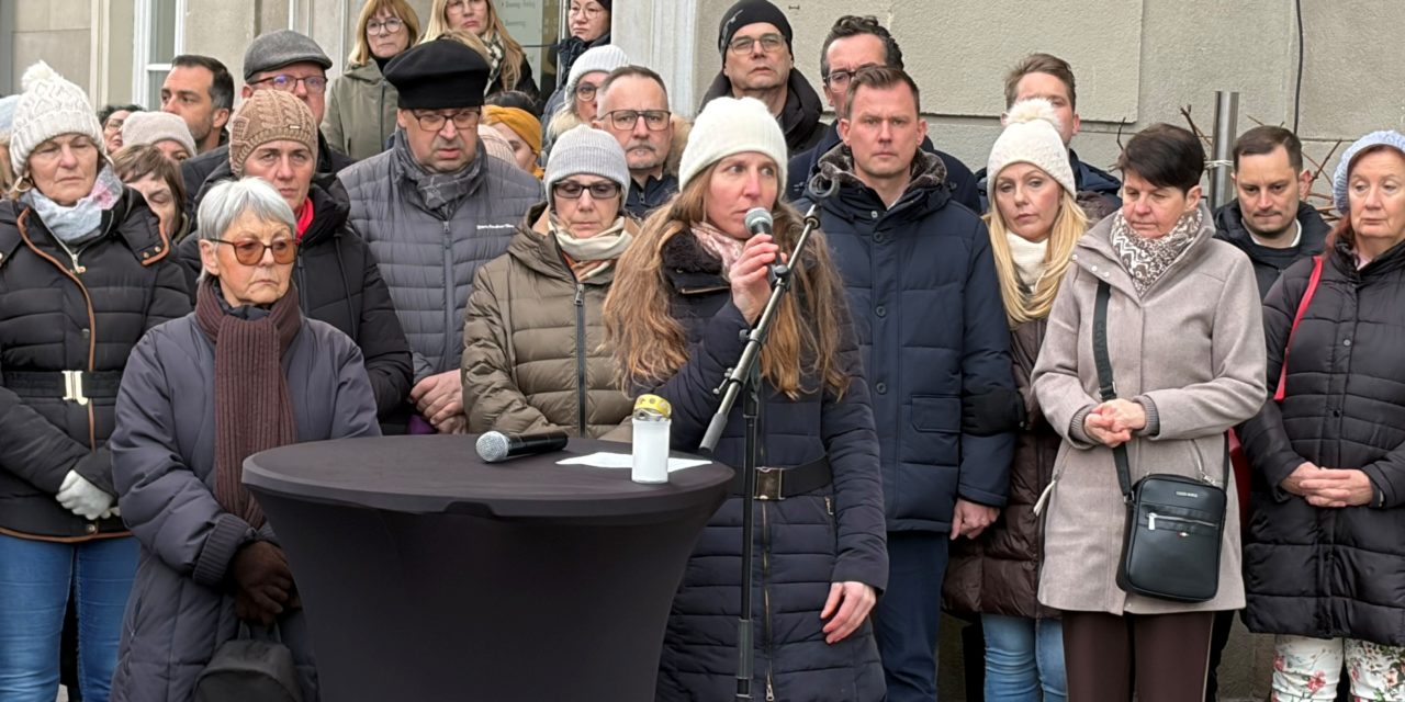 Gemeinsames Gedenken an Johanna G.: Ein starkes Zeichen gegen Gewalt an Frauen