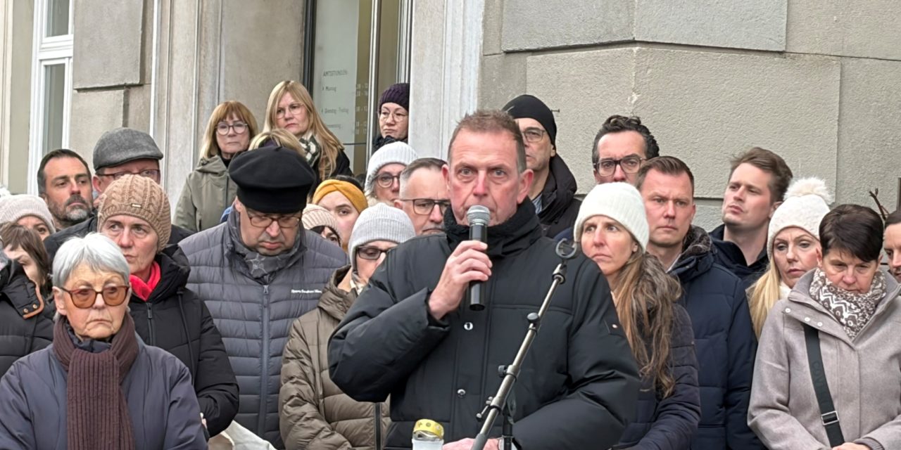 Gemeinsames Gedenken an Johanna G.: Ein starkes Zeichen gegen Gewalt an Frauen