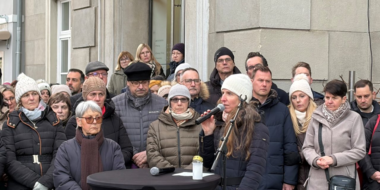 Gemeinsames Gedenken an Johanna G.: Ein starkes Zeichen gegen Gewalt an Frauen
