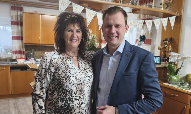 Geburtstagsgratulation Gertrude Stingl (70)