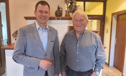 Geburtstagsgratulation Leo Kuster (85)