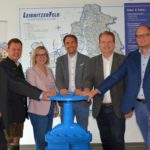 Übergabe an der Spitze der Leibnitzerfeld Wasserversorgung