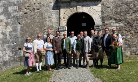 „A Steirische Roas“: Erfolgreiches Volkskultur-Spektakel am Seggauberg