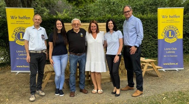 Lions Club Leibnitz übergibt Spielhaus an den Kindergarten Sumsi